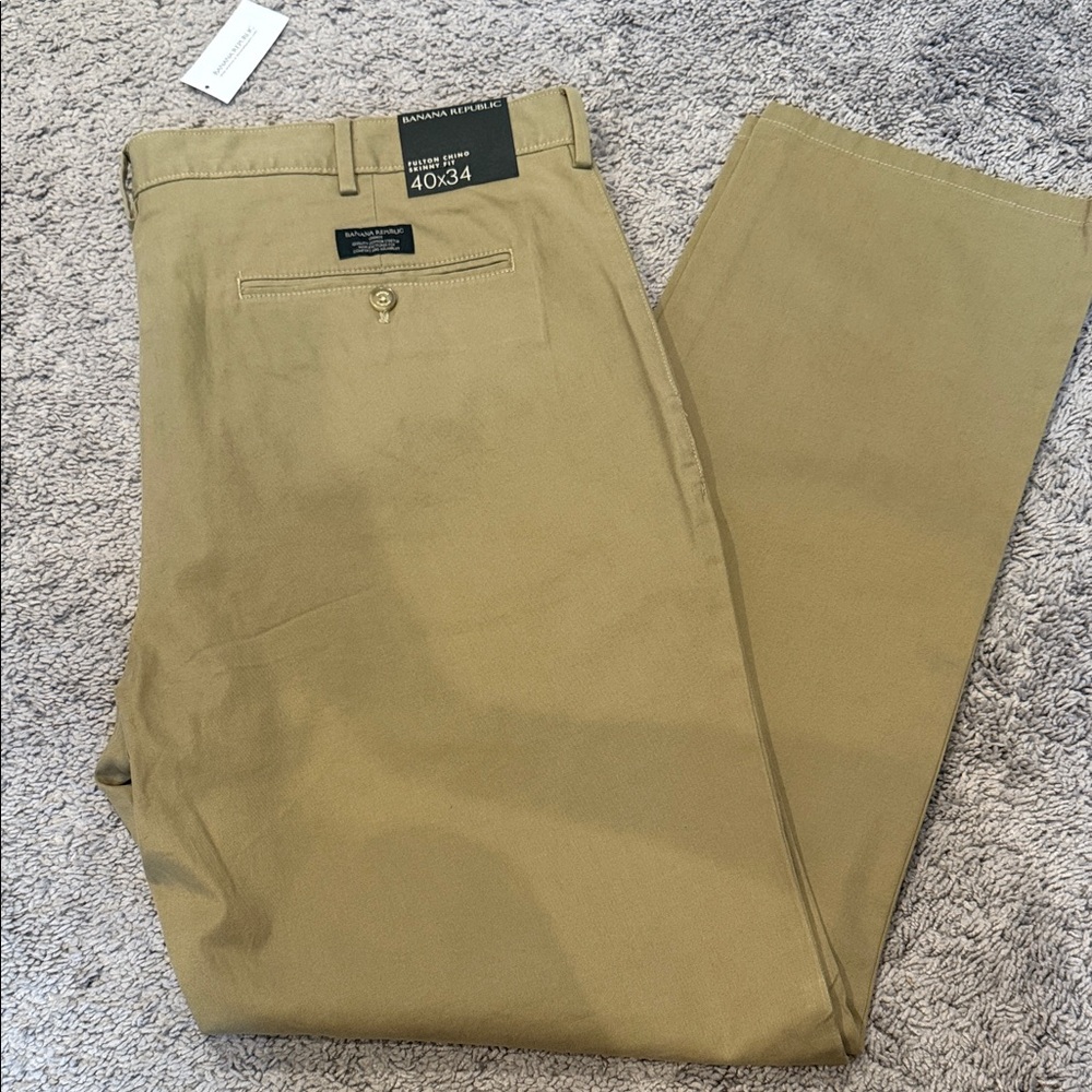 NWT Banana Republic Men's Khaki Chinos